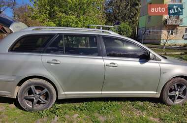 Універсал Toyota Avensis 2005 в 