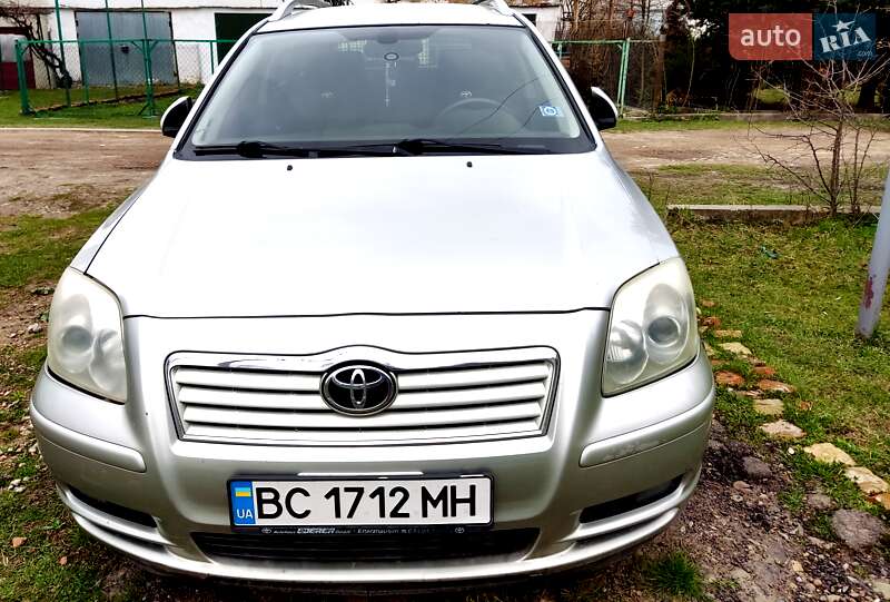 Універсал Toyota Avensis 2005 в 