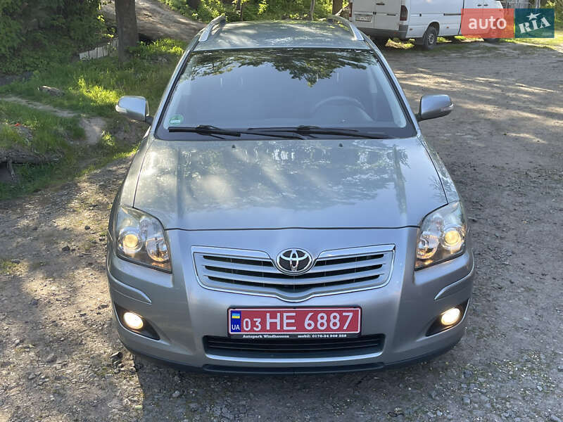 Универсал Toyota Avensis 2008 в Виннице