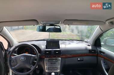 Универсал Toyota Avensis 2003 в 