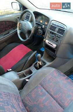Универсал Toyota Avensis 1999 в 