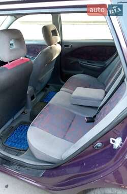 Универсал Toyota Avensis 1999 в 