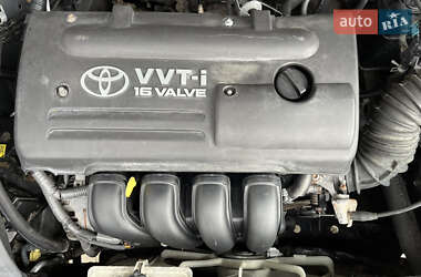 Універсал Toyota Avensis 2004 в 