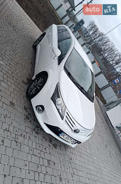 Универсал Toyota Avensis 2013 в Бережанах