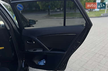 Универсал Toyota Avensis 2011 в 