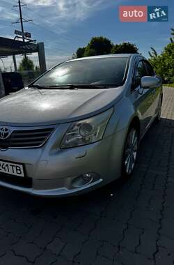 Седан Toyota Avensis 2009 в 