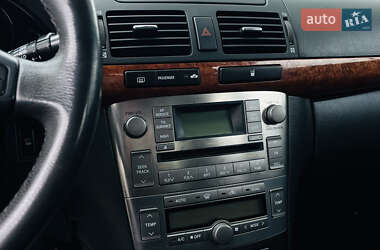 Седан Toyota Avensis 2008 в 