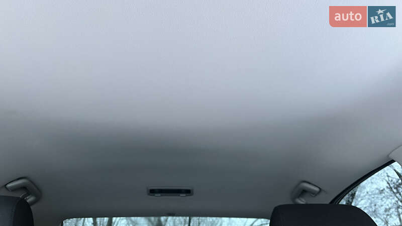 Седан Toyota Avensis 2005 в Ровно фото 13 Седан Toyota Avensis 2005 в Ровно