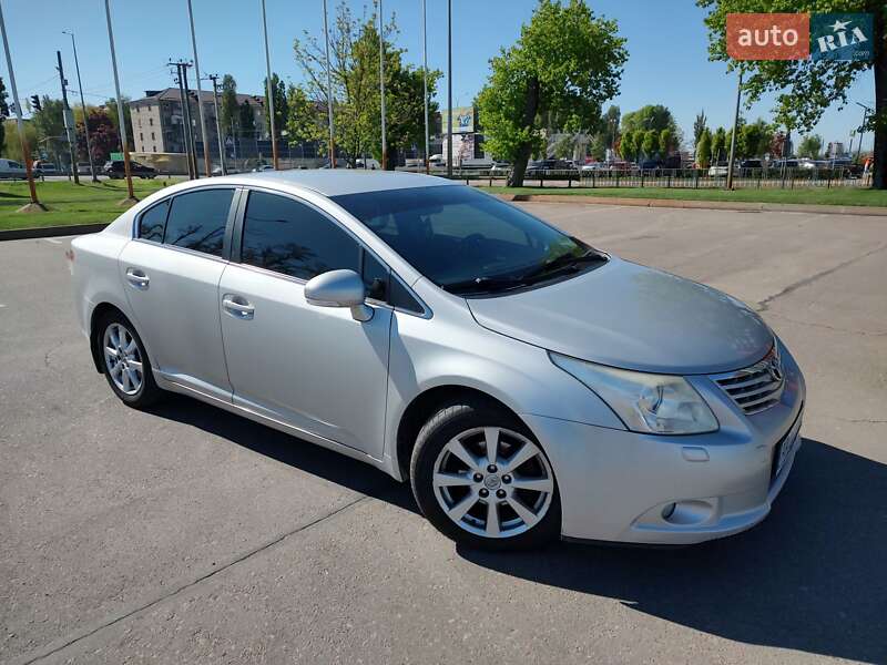 Седан Toyota Avensis 2009 в Києві