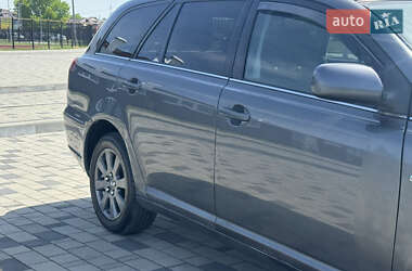 Універсал Toyota Avensis 2005 в 