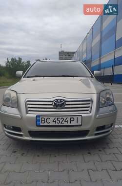 Седан Toyota Avensis 2004 в Львове