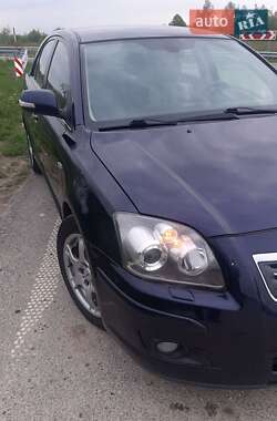 Ліфтбек Toyota Avensis 2006 в 