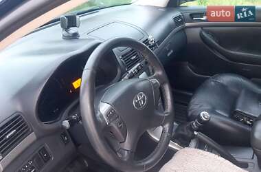 Ліфтбек Toyota Avensis 2006 в 