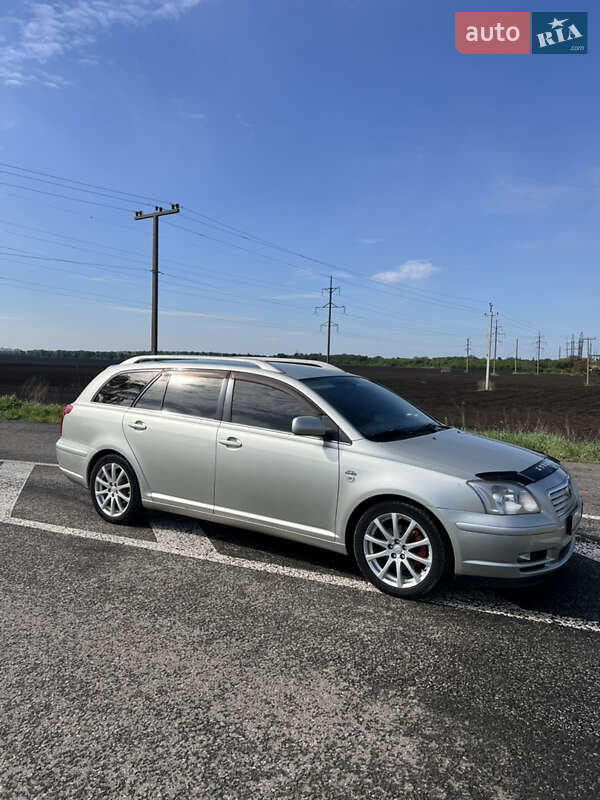 Універсал Toyota Avensis 2003 в 