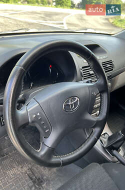 Універсал Toyota Avensis 2003 в 