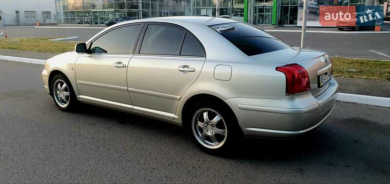 Седан Toyota Avensis 2006 в Дніпрі