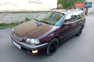 Універсал Toyota Avensis 1999 в 