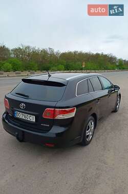 Універсал Toyota Avensis 2011 в 