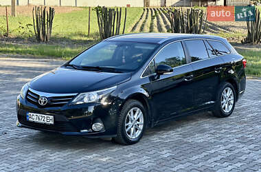 Универсал Toyota Avensis 2015 в 