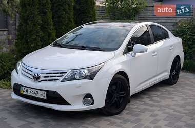 Седан Toyota Avensis 2012 в Киеве