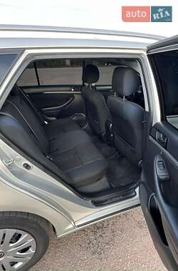 Універсал Toyota Avensis 2006 в 
