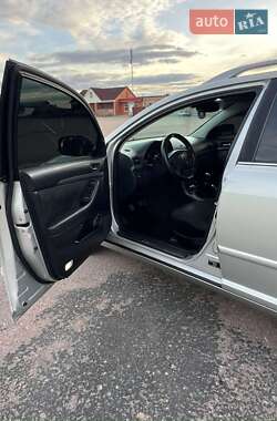 Універсал Toyota Avensis 2006 в 