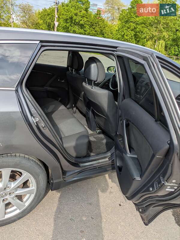 Универсал Toyota Avensis 2009 в Ровно фото 15 Универсал Toyota Avensis 2009 в Ровно
