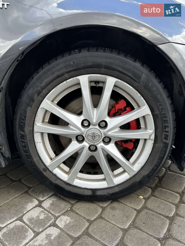 Універсал Toyota Avensis 2011 в Старокостянтинові