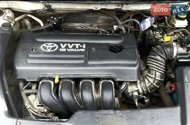 Седан Toyota Avensis 2004 в 