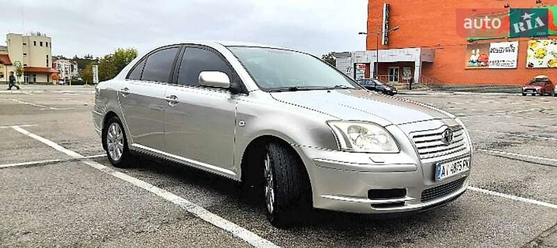 Седан Toyota Avensis 2004 в Броварах