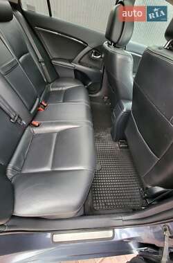 Універсал Toyota Avensis 2010 в 