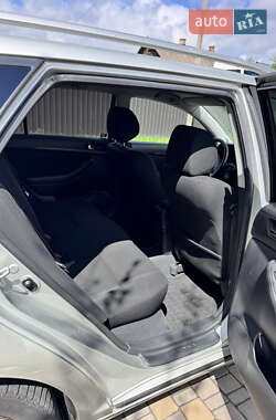 Універсал Toyota Avensis 2005 в 