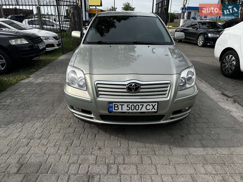 Toyota Avensis 2003