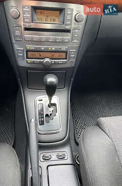 Седан Toyota Avensis 2008 в 