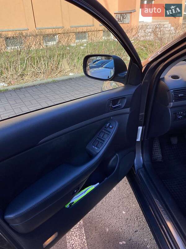 Универсал Toyota Avensis 2007 в Коломые