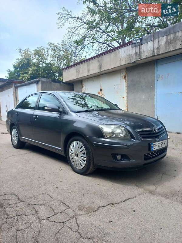 Toyota Avensis 2008