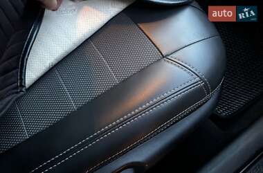 Універсал Toyota Avensis 2013 в 