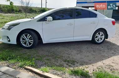 Седан Toyota Avensis 2012 в 