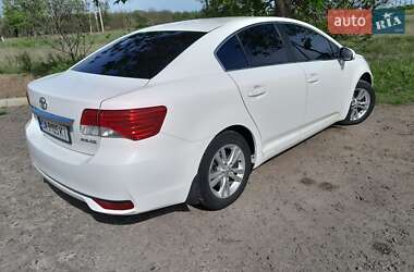 Седан Toyota Avensis 2012 в 