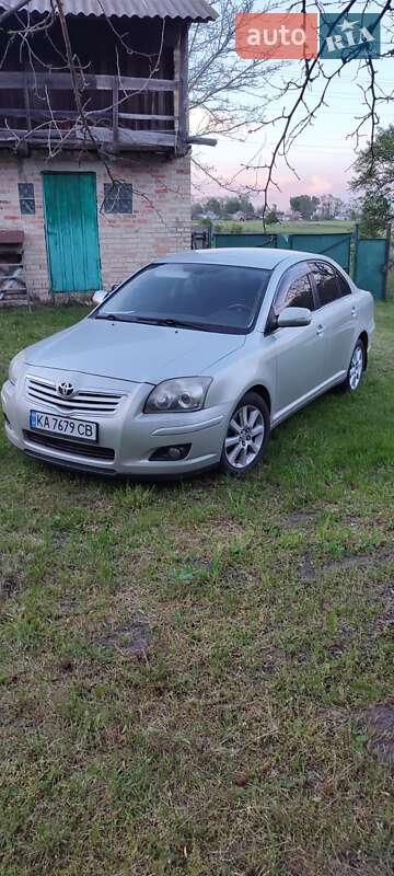 Седан Toyota Avensis 2008 в Кам'янець-Подільському