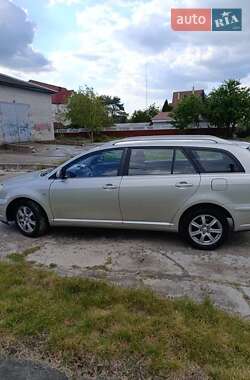 Універсал Toyota Avensis 2005 в Вараші