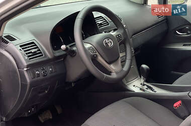 Универсал Toyota Avensis 2010 в 