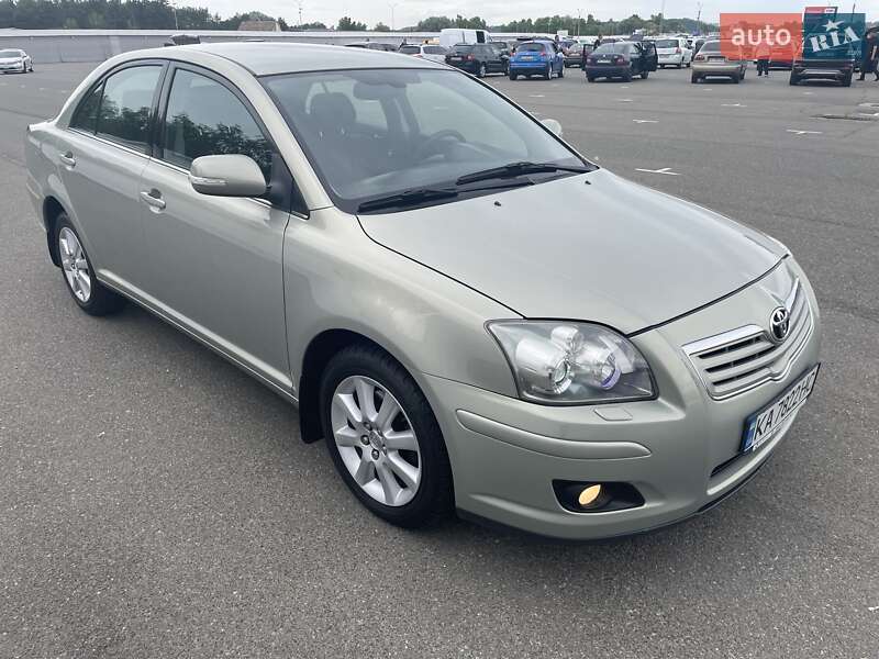 Toyota Avensis 2008