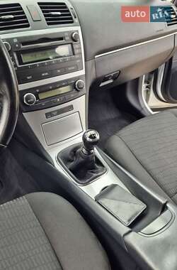 Универсал Toyota Avensis 2008 в 