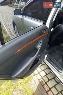Седан Toyota Avensis 2006 в 