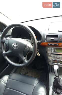 Седан Toyota Avensis 2006 в 