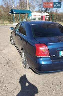 Седан Toyota Avensis 2006 в 