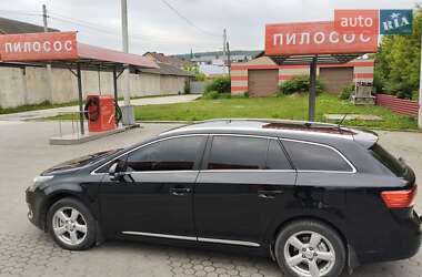 Універсал Toyota Avensis 2012 в 