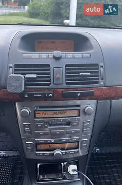 Седан Toyota Avensis 2006 в 
