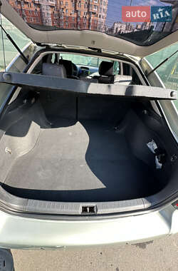 Ліфтбек Toyota Avensis 2004 в 